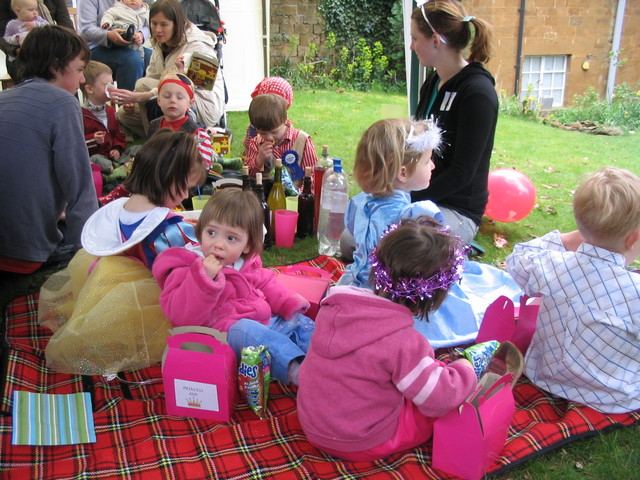 princesses (pirates in the background)